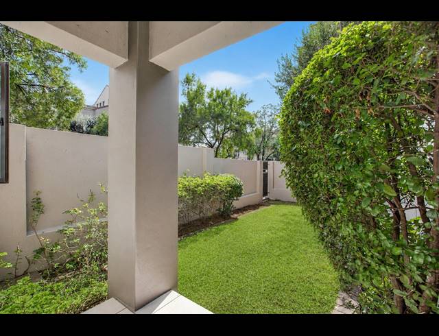 0.5 BEDROOM APARTMENT FOR SALE IN PAULSHOF